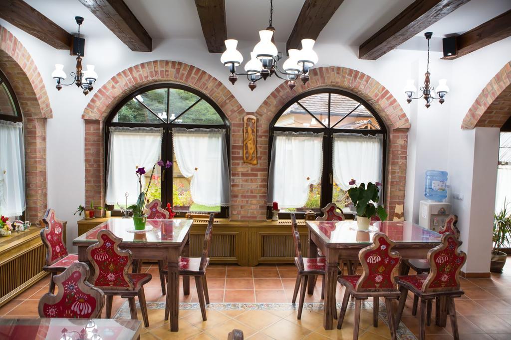 Casa Stefania Hotel Talmacel Ngoại thất bức ảnh