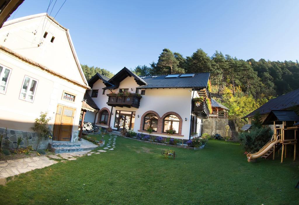 Casa Stefania Hotel Talmacel Ngoại thất bức ảnh