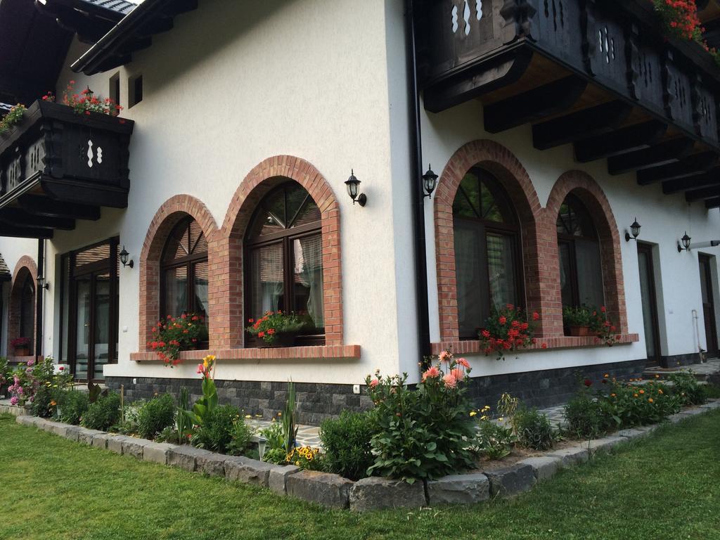 Casa Stefania Hotel Talmacel Ngoại thất bức ảnh