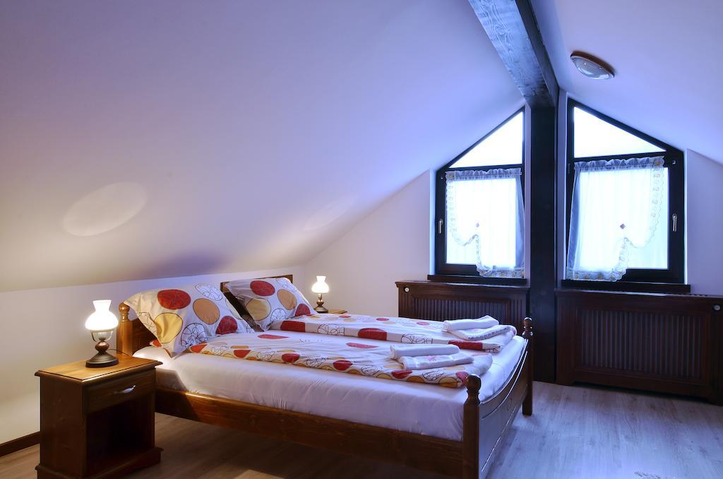 Casa Stefania Hotel Talmacel Ngoại thất bức ảnh